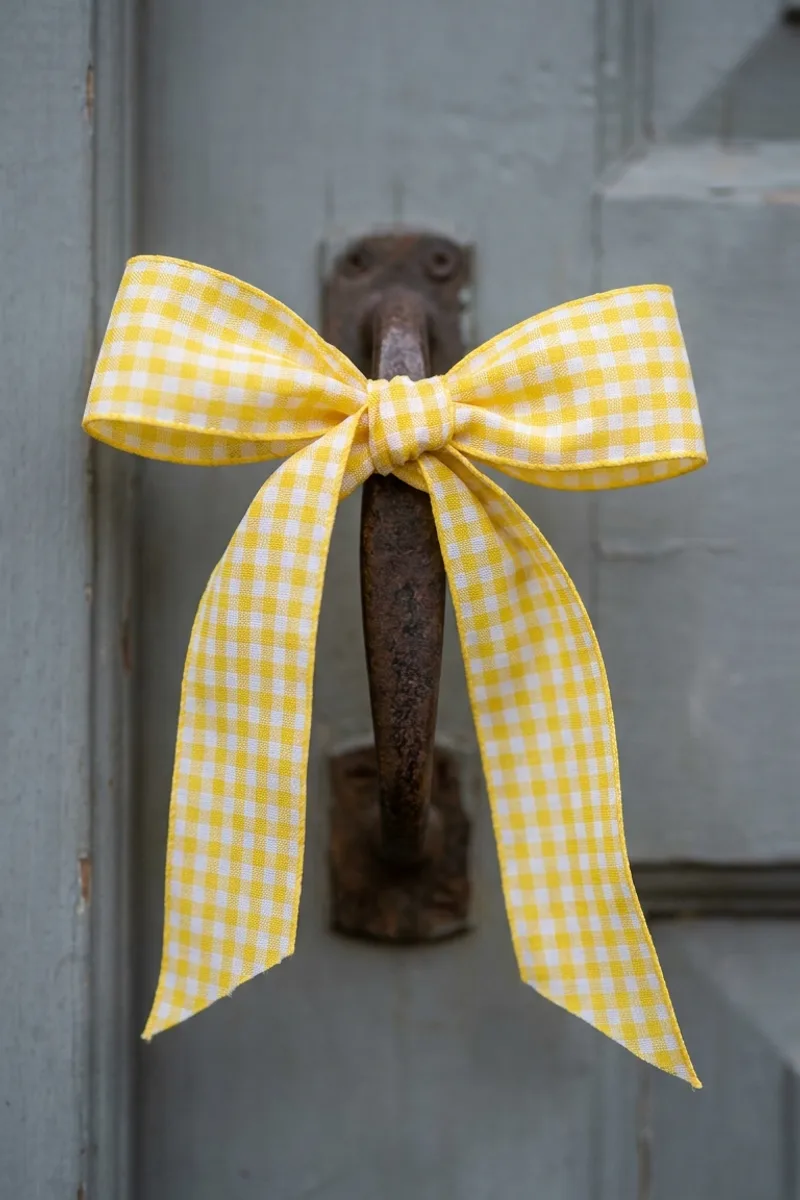 Seasonal Ribbon Details